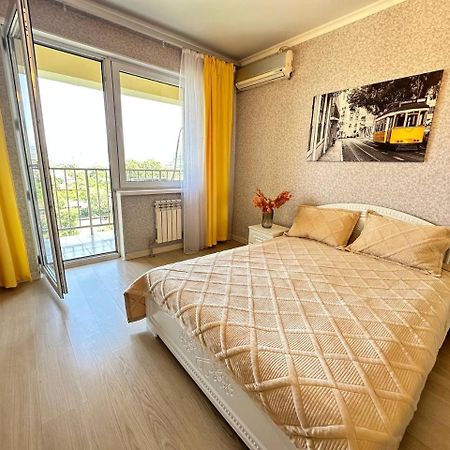 Medinahotelkz, # 63, Вид На Горы, 15 Мин Пешком До Арбата, Halal Almaty Exteriér fotografie